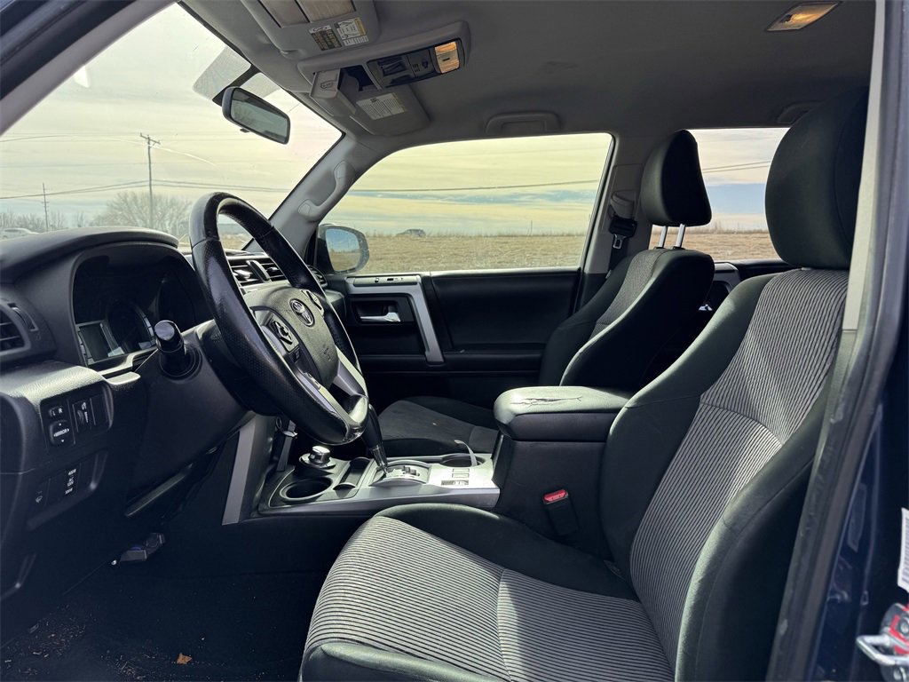 Used 2016 Toyota 4Runner Limited image 10