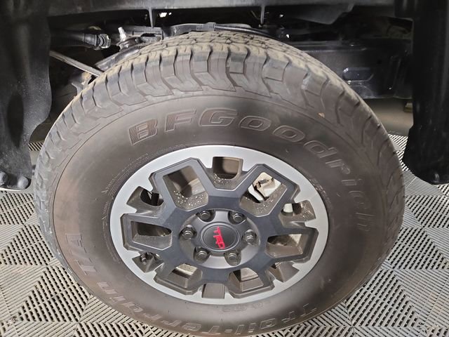 Used 2024 Toyota Tacoma TRD Off-Road AWD/4WD image 11
