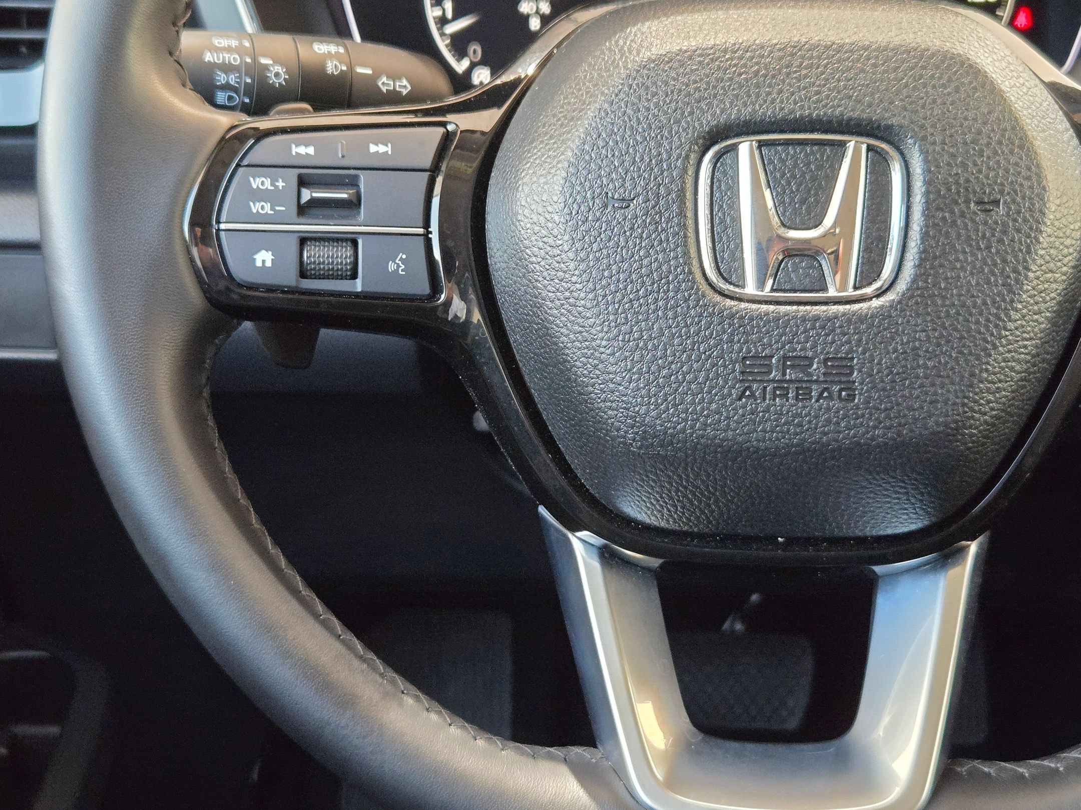 Used 2025 Honda Pilot EX-L image 21
