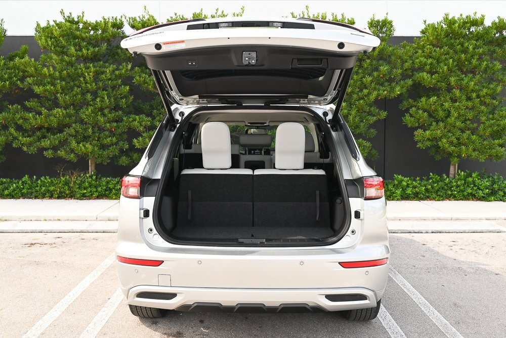 Used 2024 Mitsubishi Outlander SEL image 9