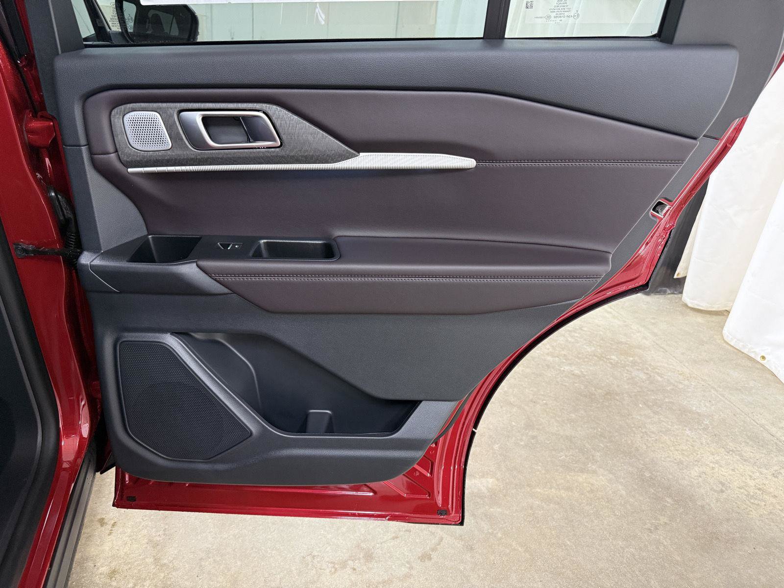 New 2026 Ford Explorer Platinum AWD/4WD image 33