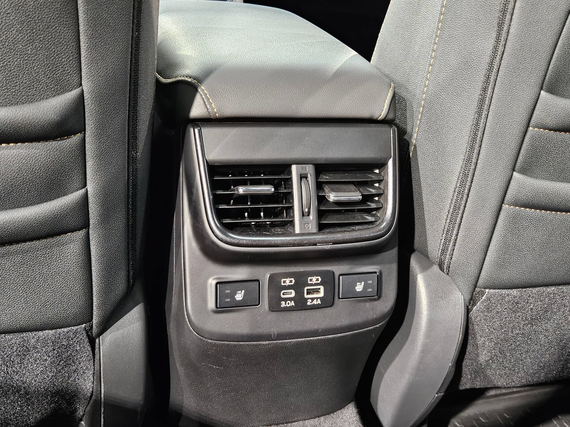 Used 2025 Subaru Outback Wilderness AWD/4WD image 38