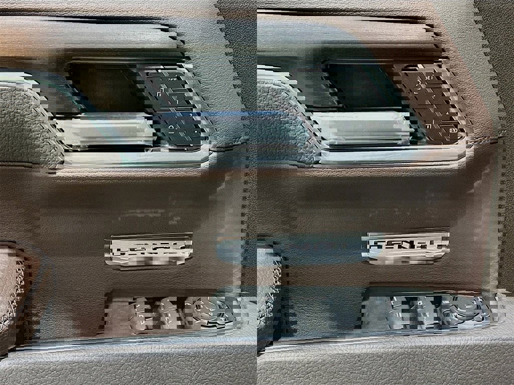 New 2026 GMC Sierra 1500 Denali w/ Denali Reserve Package image 18