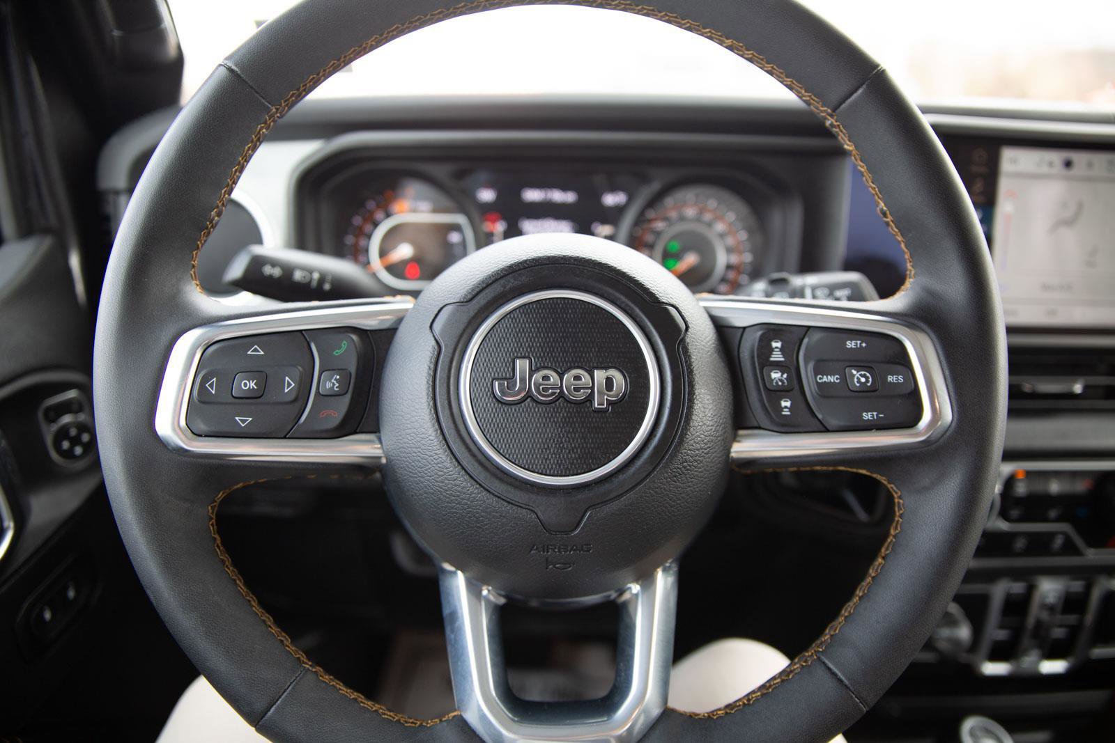 Used 2025 Jeep Wrangler Sahara image 10