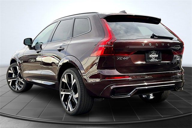 New 2026 Volvo XC60 B5 Ultra w/ Climate Package image 3