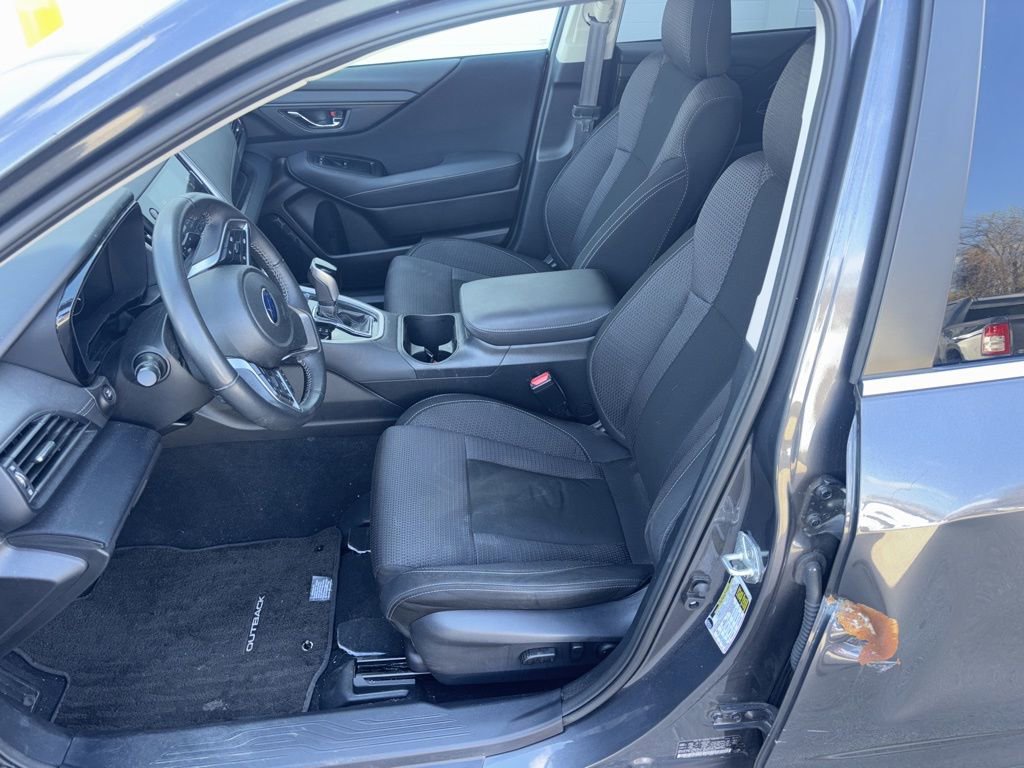 Used 2024 Subaru Outback Premium AWD/4WD image 9