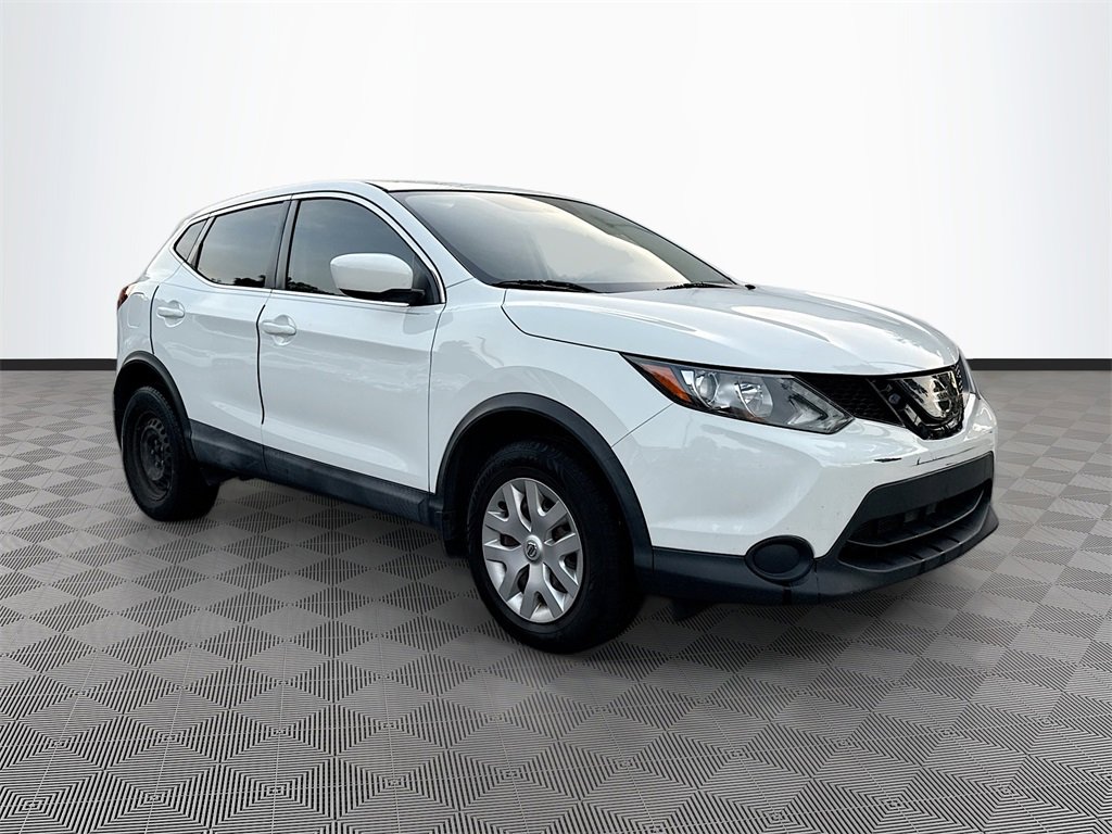 Used 2019 Nissan Rogue Sport S image 4