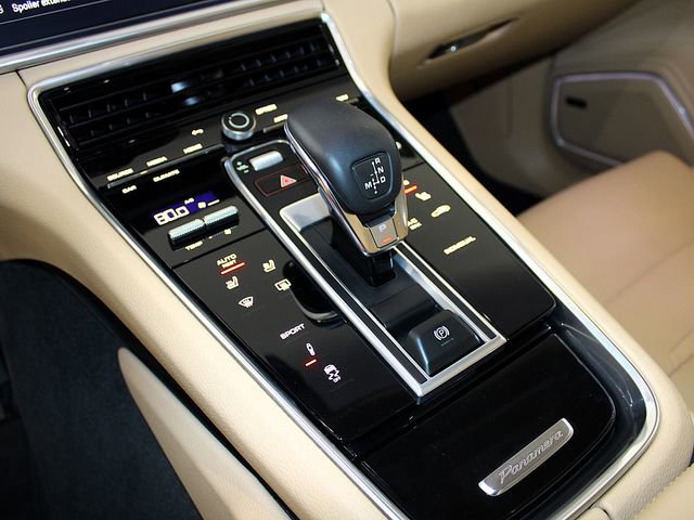 Certified 2023 Porsche Panamera 4 Platinum Edition image 14