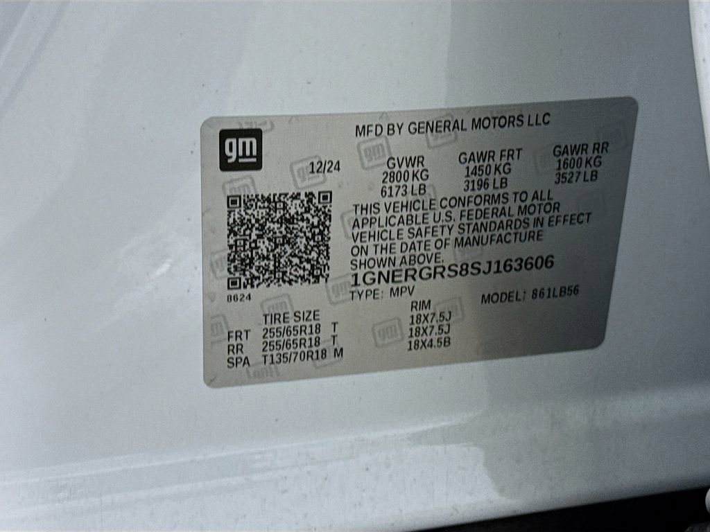 Used 2025 Chevrolet Traverse LT image 33