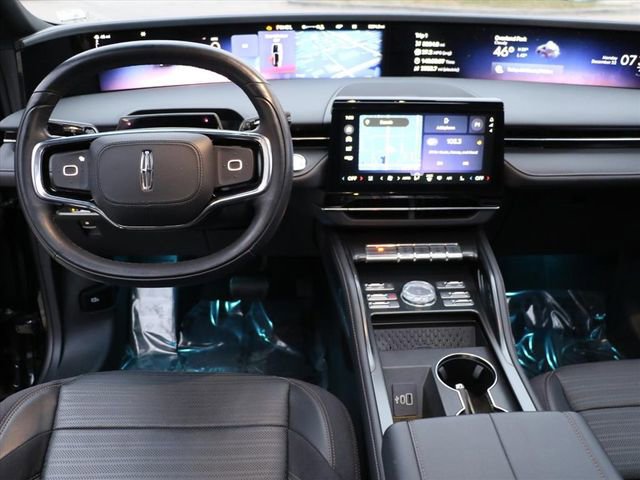 Used 2024 Lincoln Nautilus Reserve w/ Equipment Group 202A image 16