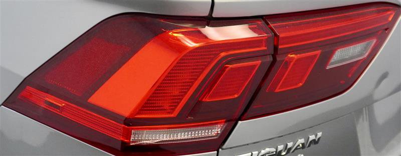 Used 2019 Volkswagen Tiguan S w/ Driver Assistance Package AWD/4WD image 39