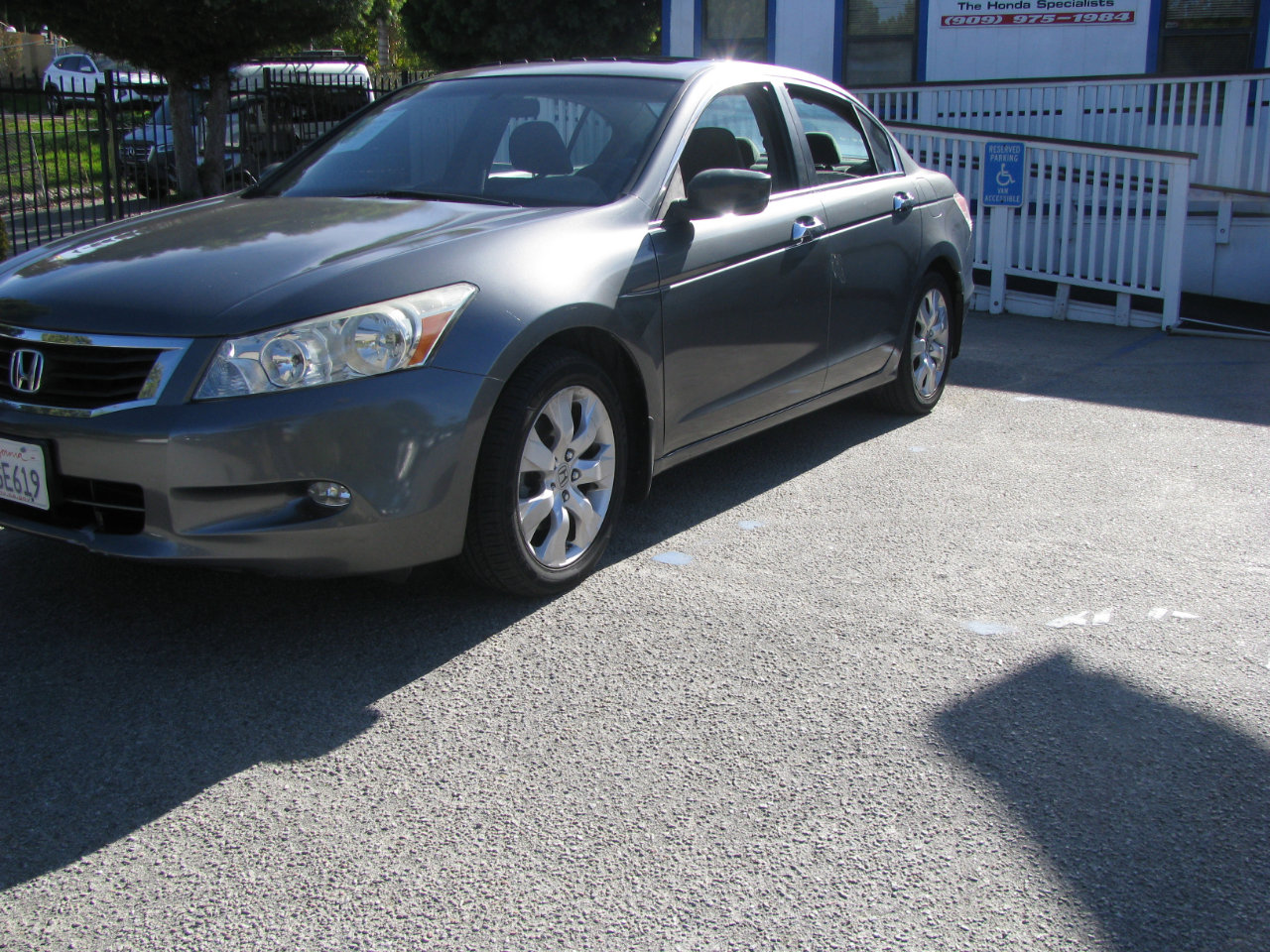Used 2010 Honda Accord EX image 2