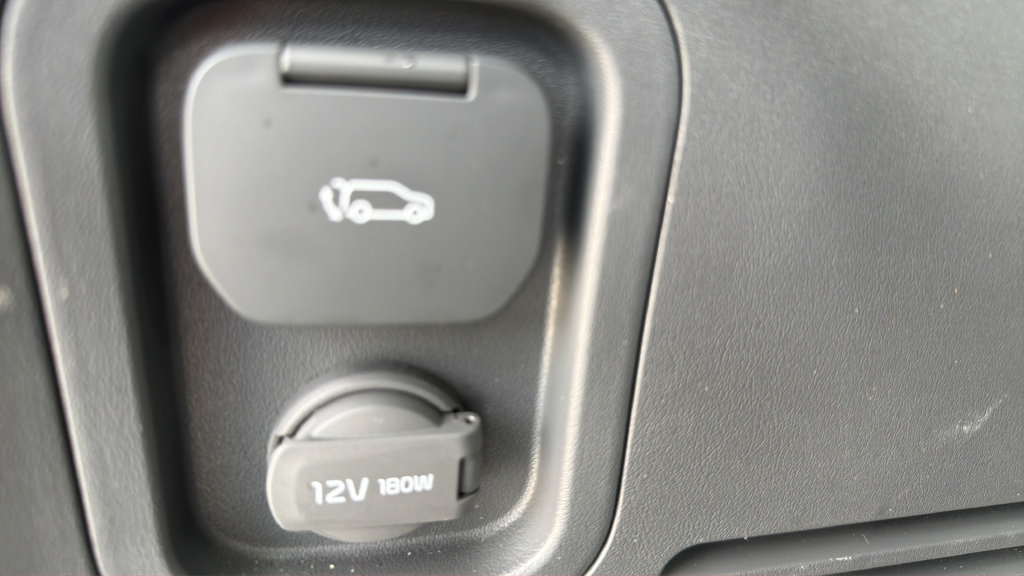 Used 2024 Kia EV9 Wind AWD/4WD image 16