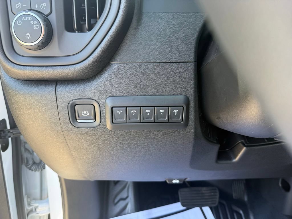 Used 2026 Chevrolet Silverado 2500 W/T w/ WT/CX Safety Package AWD/4WD image 34