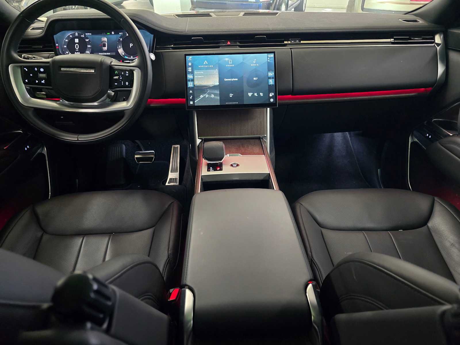 Used 2025 Land Rover Range Rover SE AWD/4WD image 19