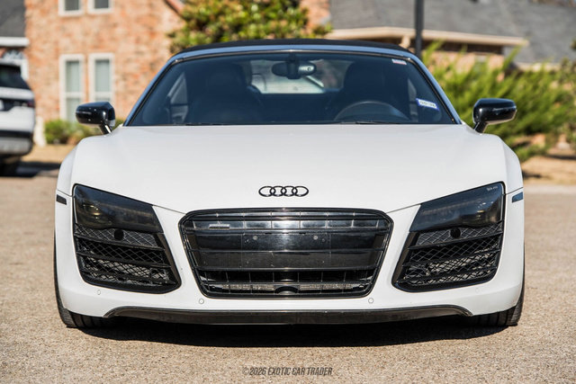 Used 2015 Audi R8 V8 w/ Full Leather Package image 15
