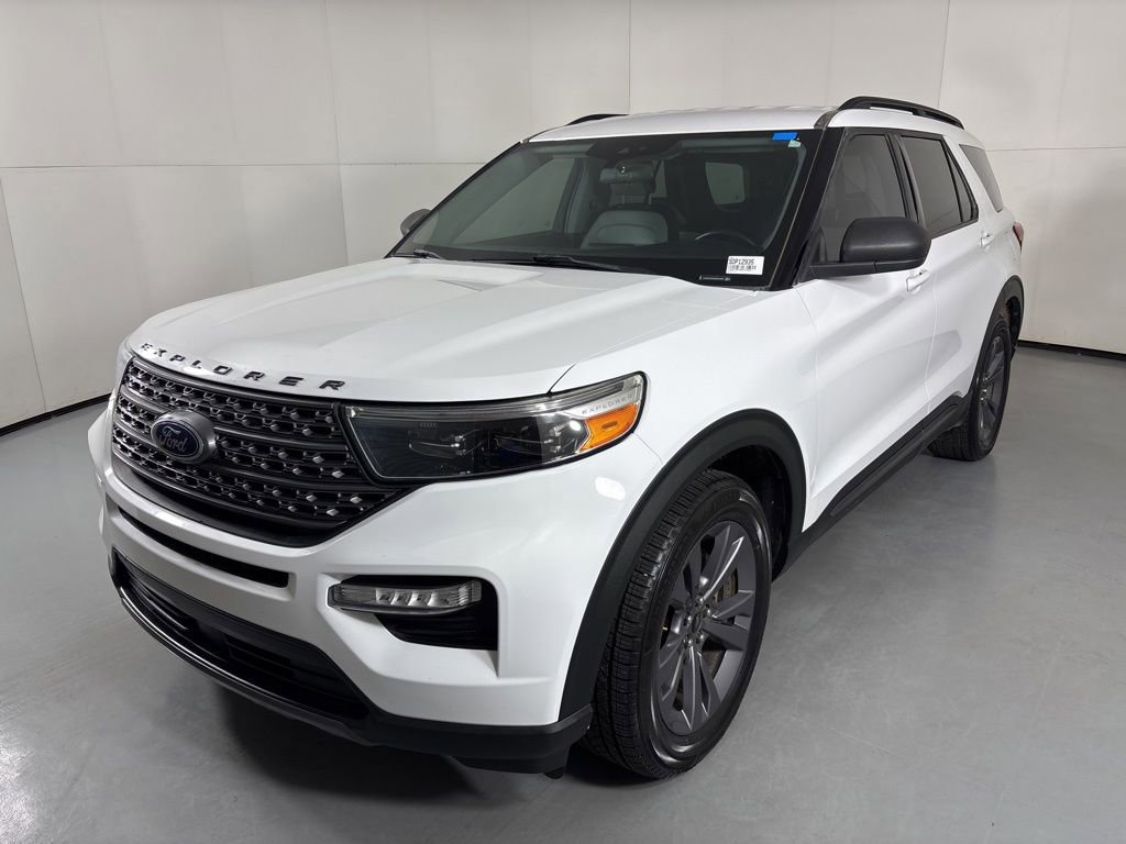Used 2021 Ford Explorer XLT w/ Equipment Group 202A RWD image 5