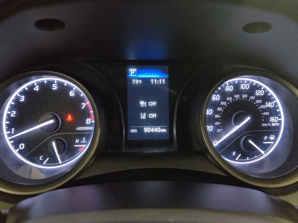 Used 2022 Toyota Camry SE image 23