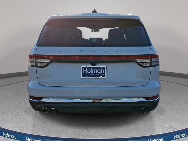 New 2026 Lincoln Aviator AWD image 5