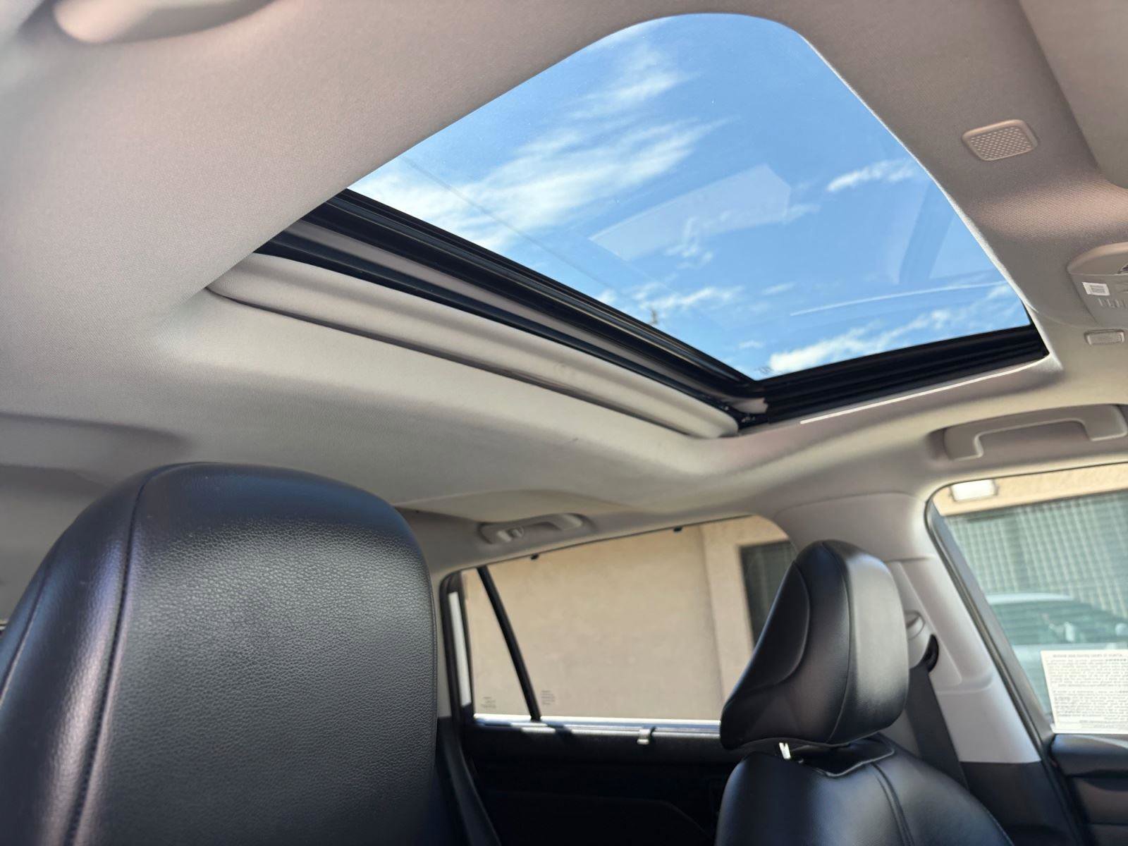 Used 2023 Toyota Highlander XLE image 27