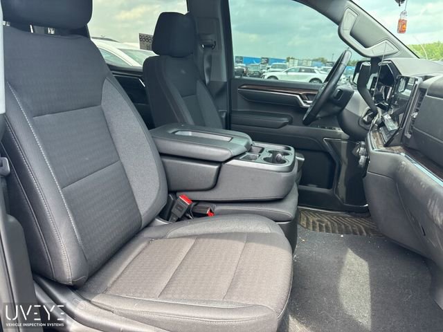 Used 2025 Chevrolet Silverado 1500 LT AWD/4WD image 7