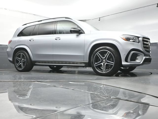 Certified 2026 Mercedes-Benz GLS 450 4MATIC image 42