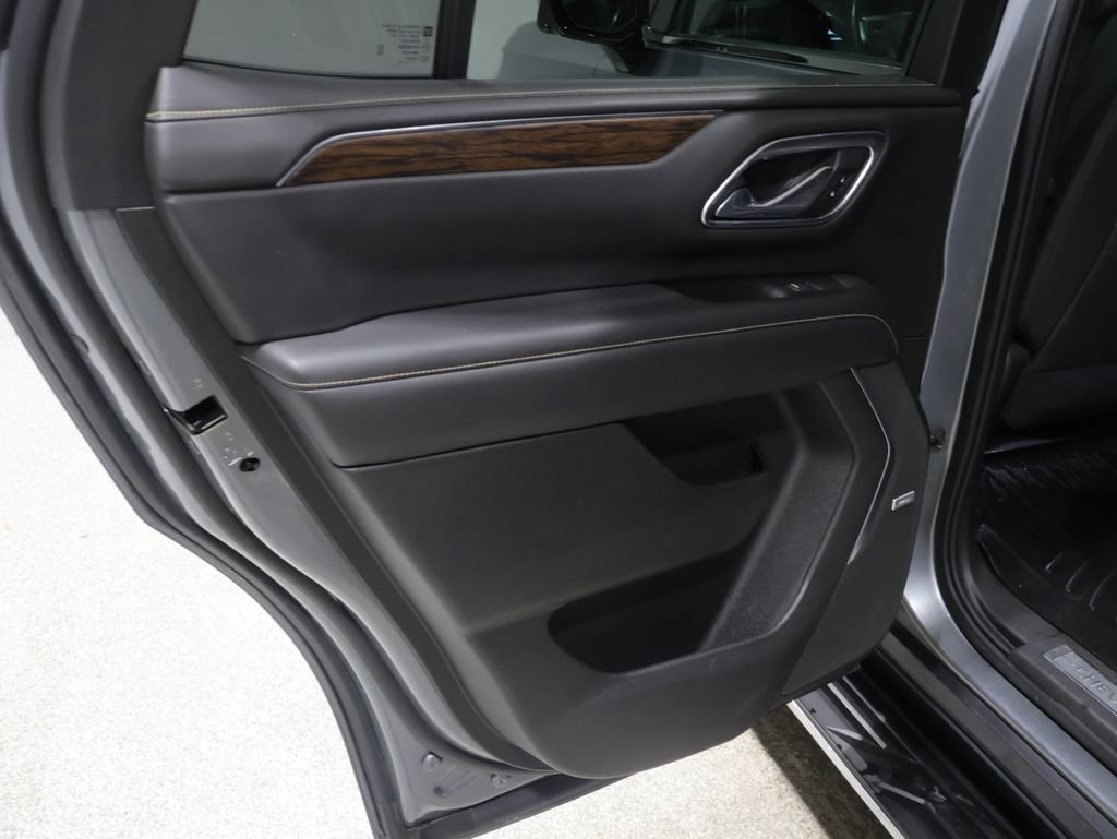 Used 2021 Chevrolet Tahoe Premier w/ Premium Package image 20