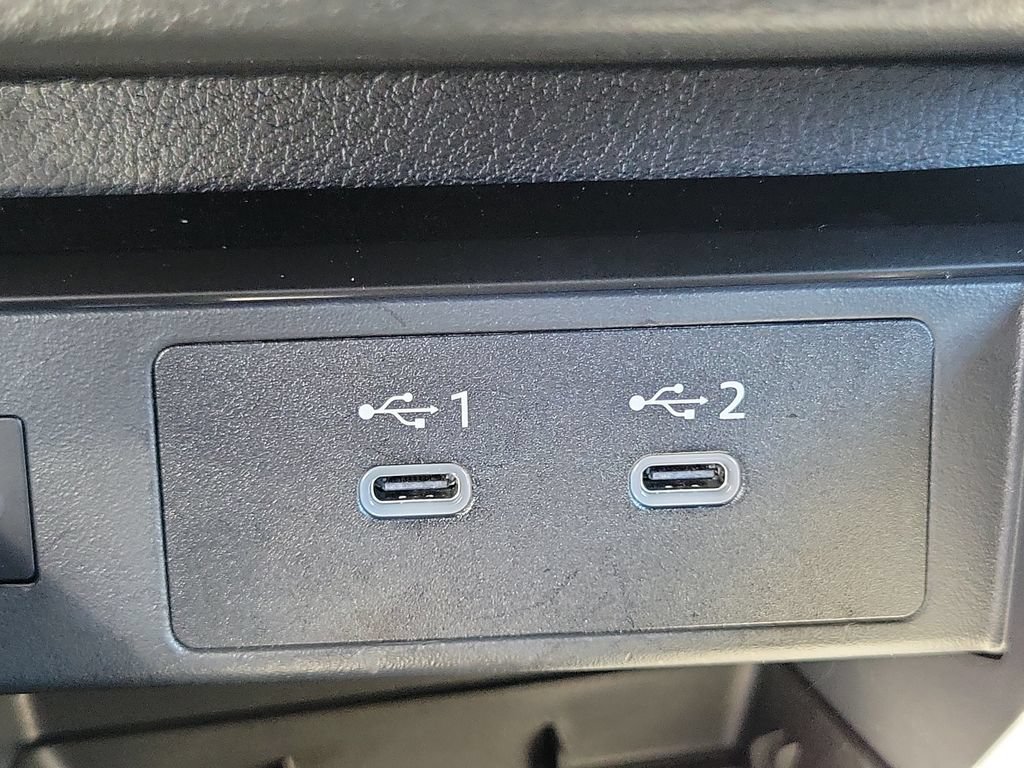 Certified 2026 Nissan Kicks SV w/ Charging Package FWD image 33