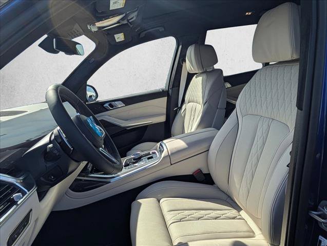 New 2026 BMW X7 M60i w/ Executive Package AWD/4WD image 4