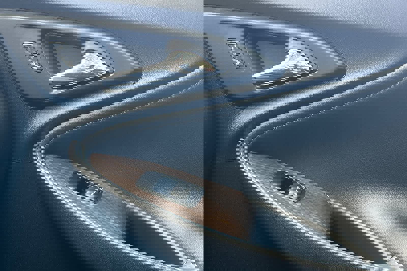 Used 2023 Chevrolet Malibu LT w/ Midnight Edition image 20