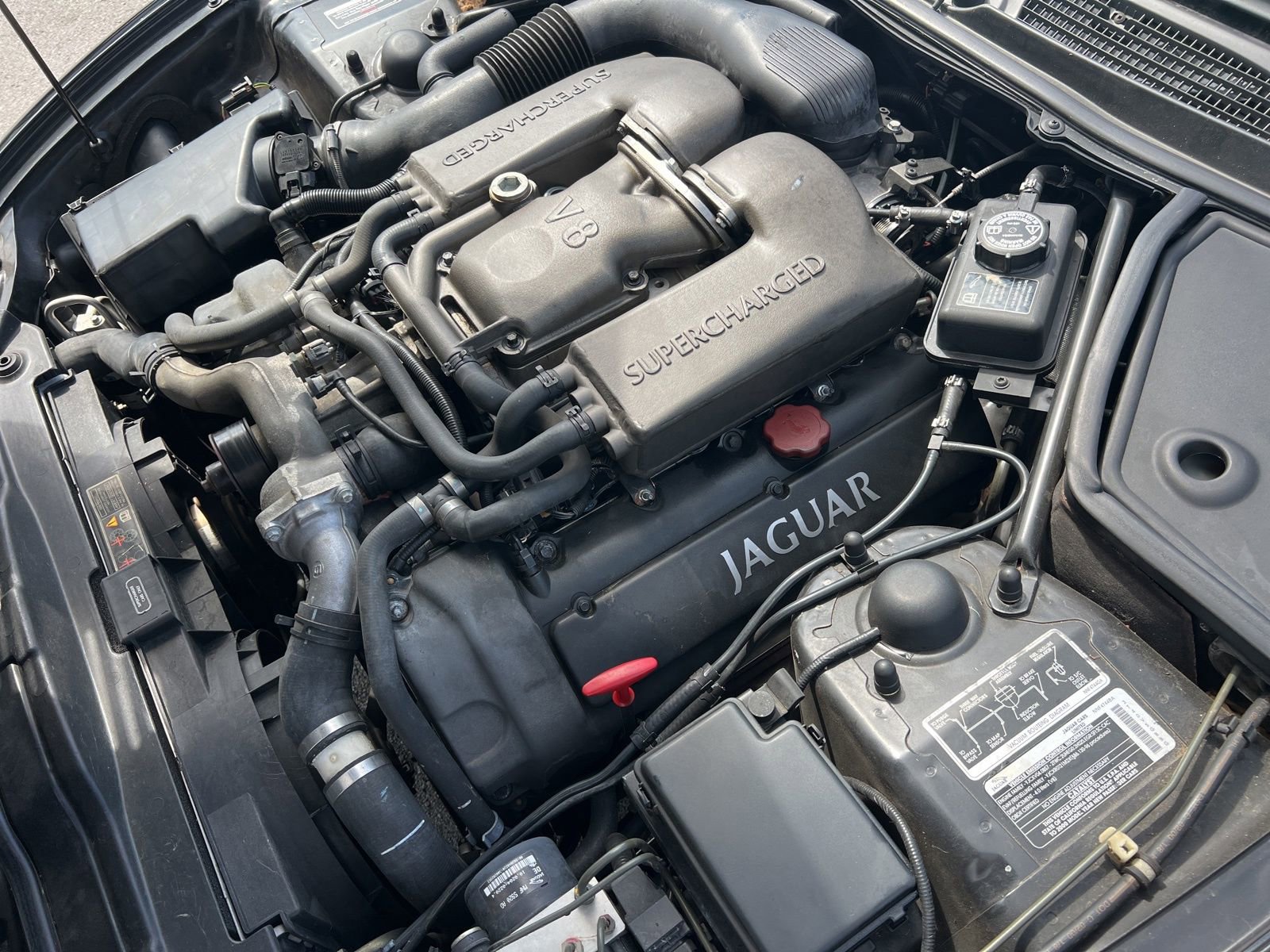 Used 2000 Jaguar XK8 Convertible image 25