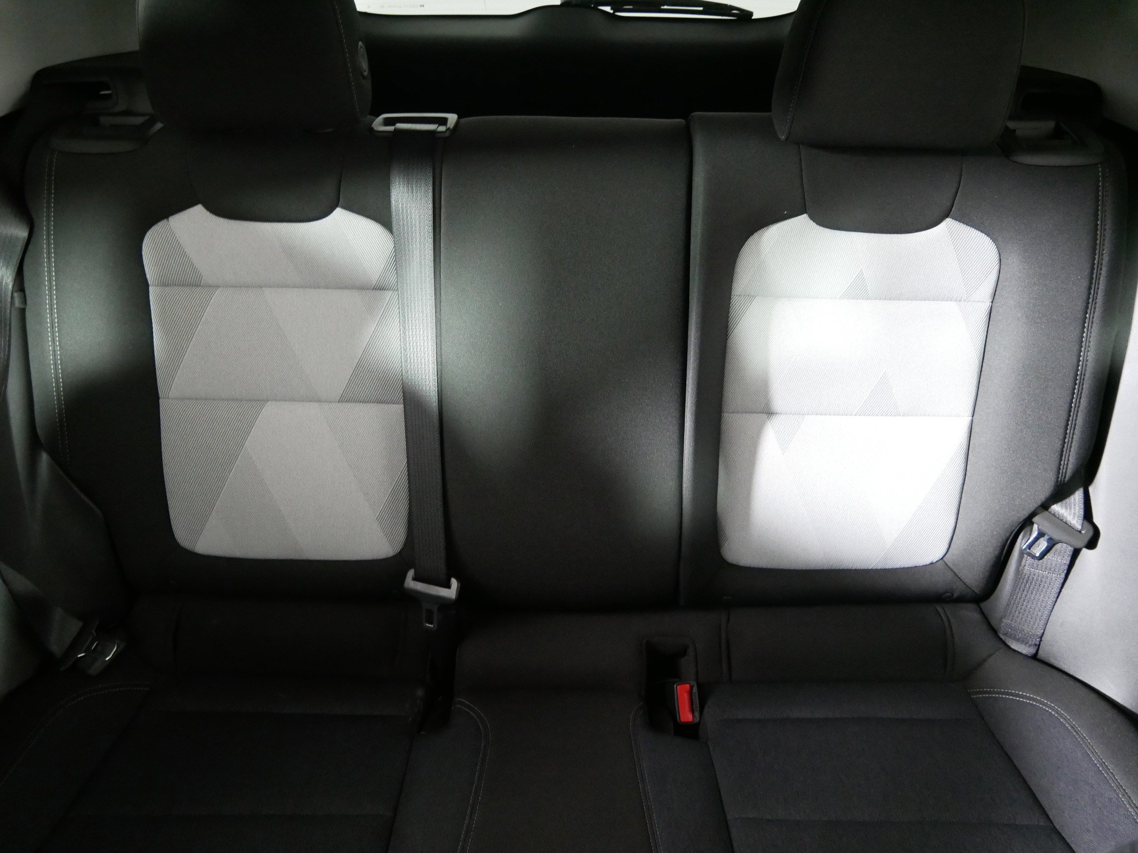 Used 2025 Chevrolet Trax LS w/ LS Convenience Package FWD image 13