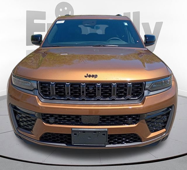 New 2026 Jeep Grand Cherokee Limited AWD/4WD image 2