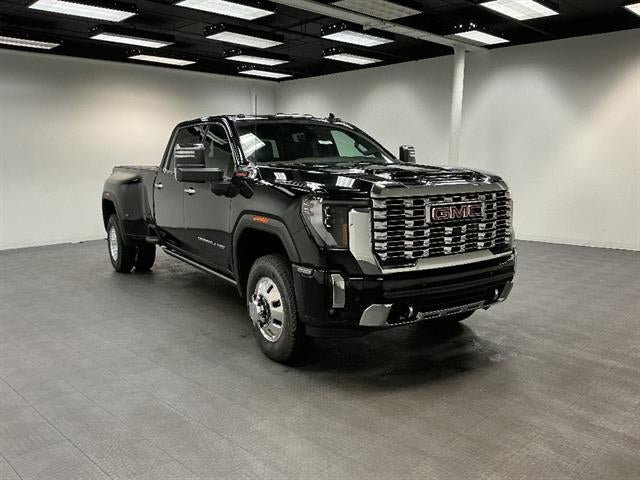 New 2026 GMC Sierra 3500 Denali w/ Denali Reserve Package AWD/4WD image 7
