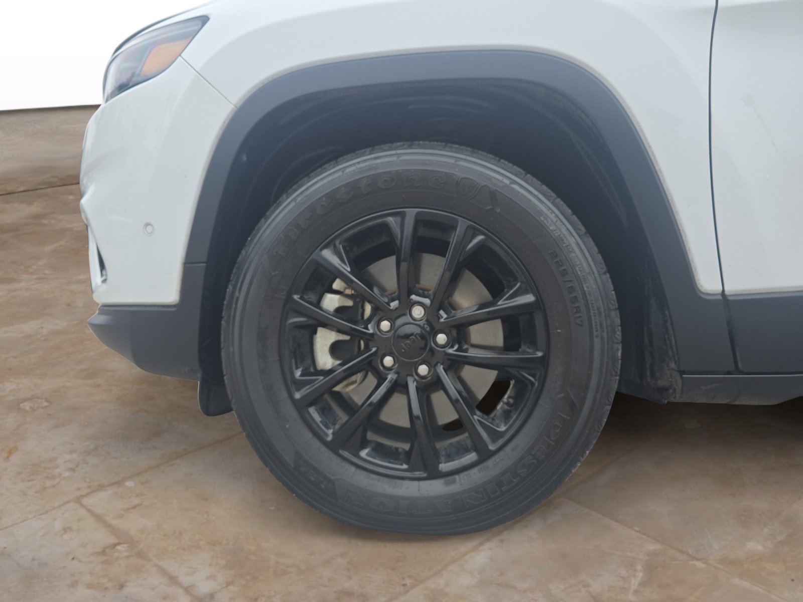 Certified 2023 Jeep Cherokee Altitude Lux image 25