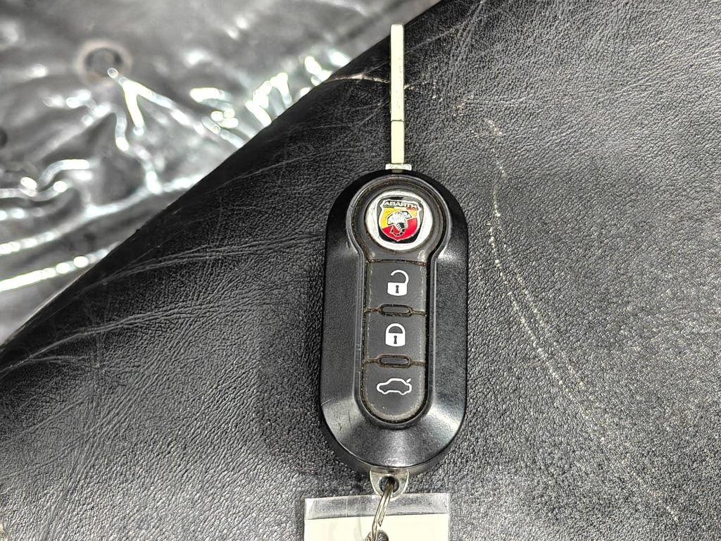 Used 2013 FIAT 500 Abarth w/ Comfort/Convenience Group FWD image 11