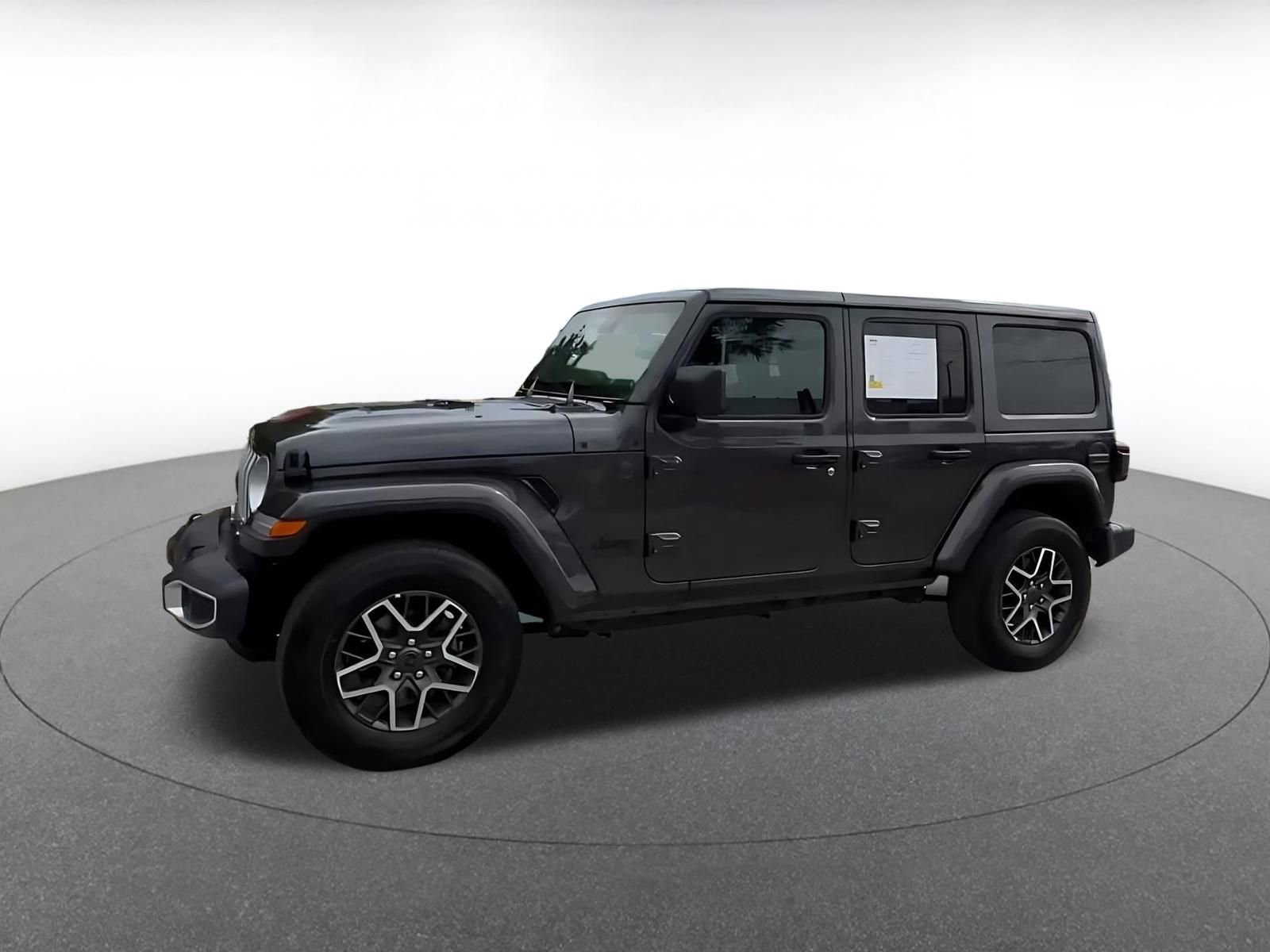 Used 2025 Jeep Wrangler Unlimited Sahara AWD/4WD image 8