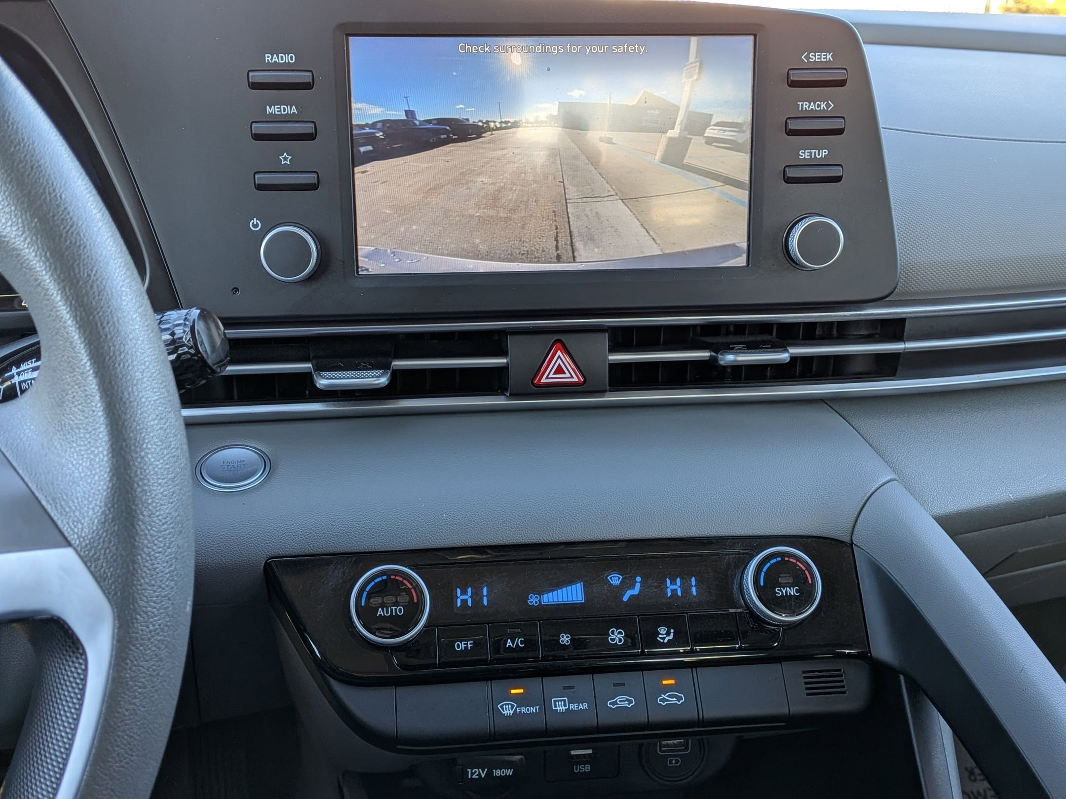 Used 2023 Hyundai Elantra SEL image 17