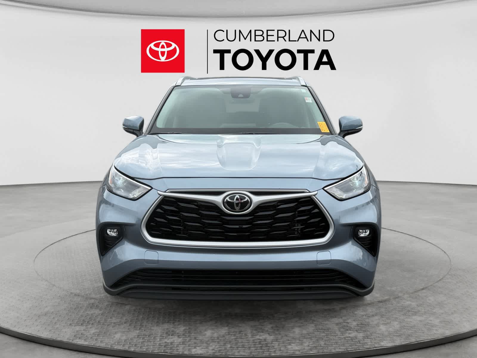 Used 2023 Toyota Highlander XLE FWD image 8