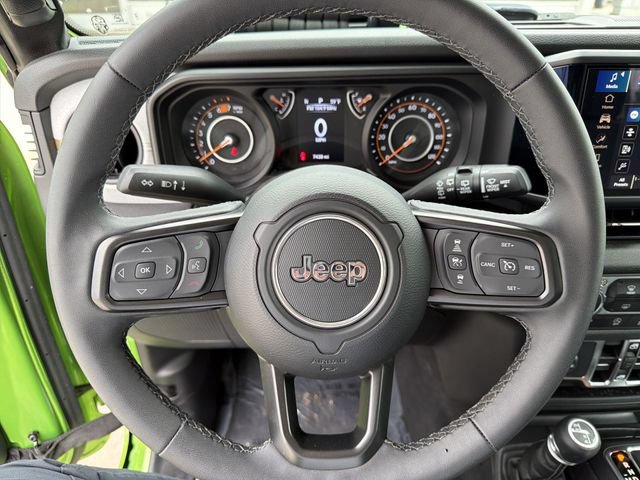 Used 2025 Jeep Wrangler Unlimited Sport AWD/4WD image 16