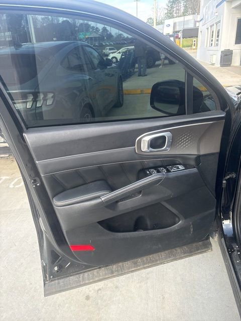 Used 2021 Kia Sorento SX image 13