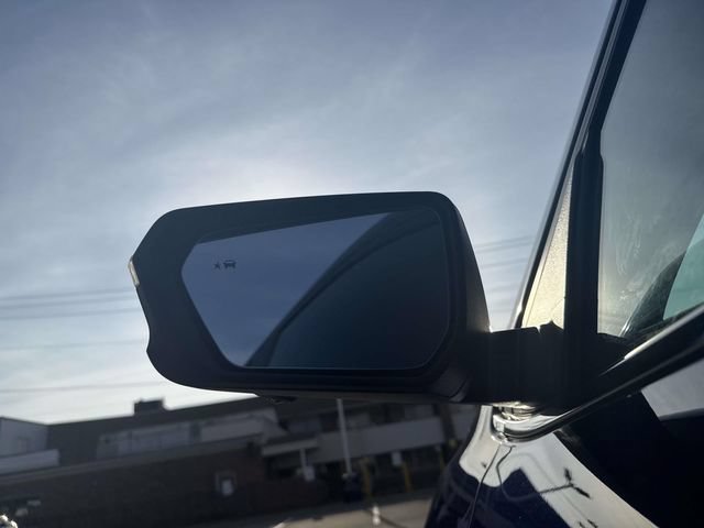 Used 2022 Chevrolet Equinox LT AWD/4WD image 12