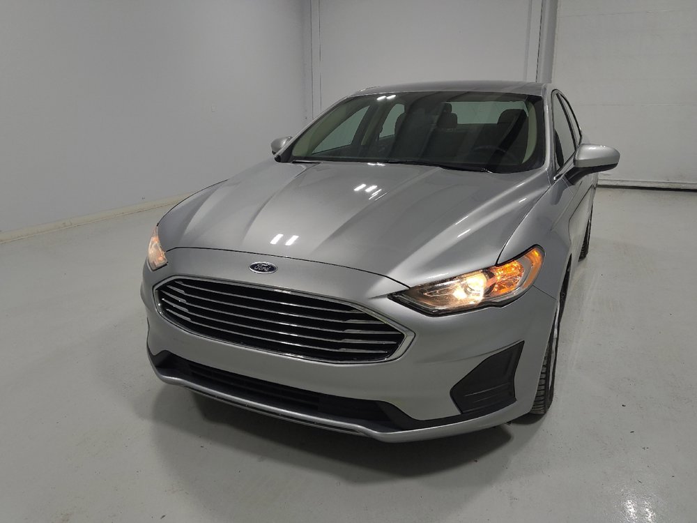 Used 2020 Ford Fusion SE image 15
