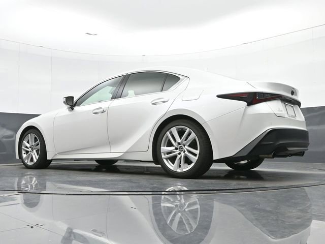 Used 2023 Lexus IS 300 w/ Comfort Package RWD image 36