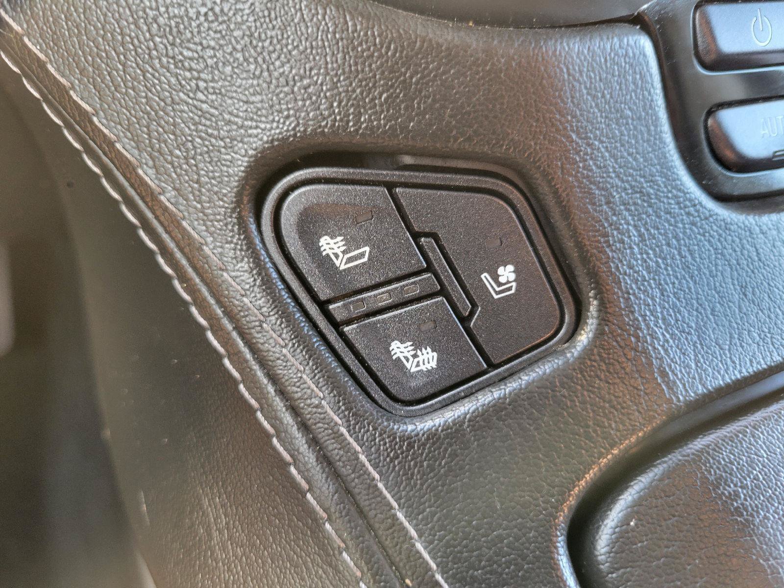 Used 2018 Chevrolet Tahoe Premier AWD/4WD image 25