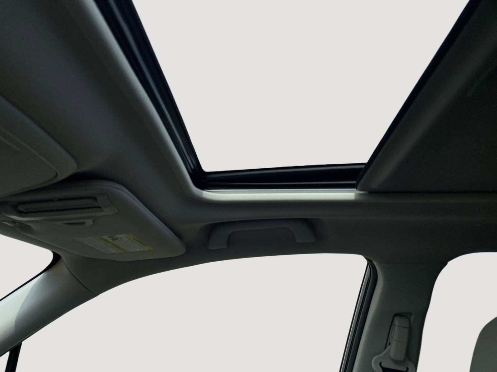 Used 2022 Subaru Forester Premium image 13