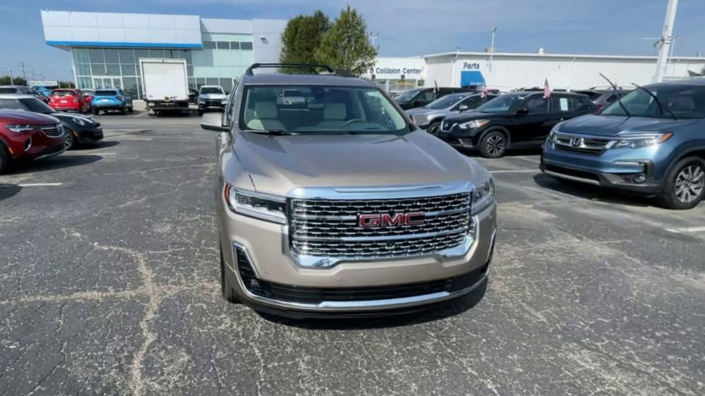 Used 2022 GMC Acadia Denali w/ Denali Ultimate Package image 4