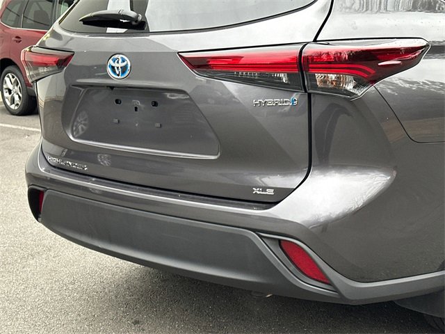 Certified 2024 Toyota Highlander XLE image 5
