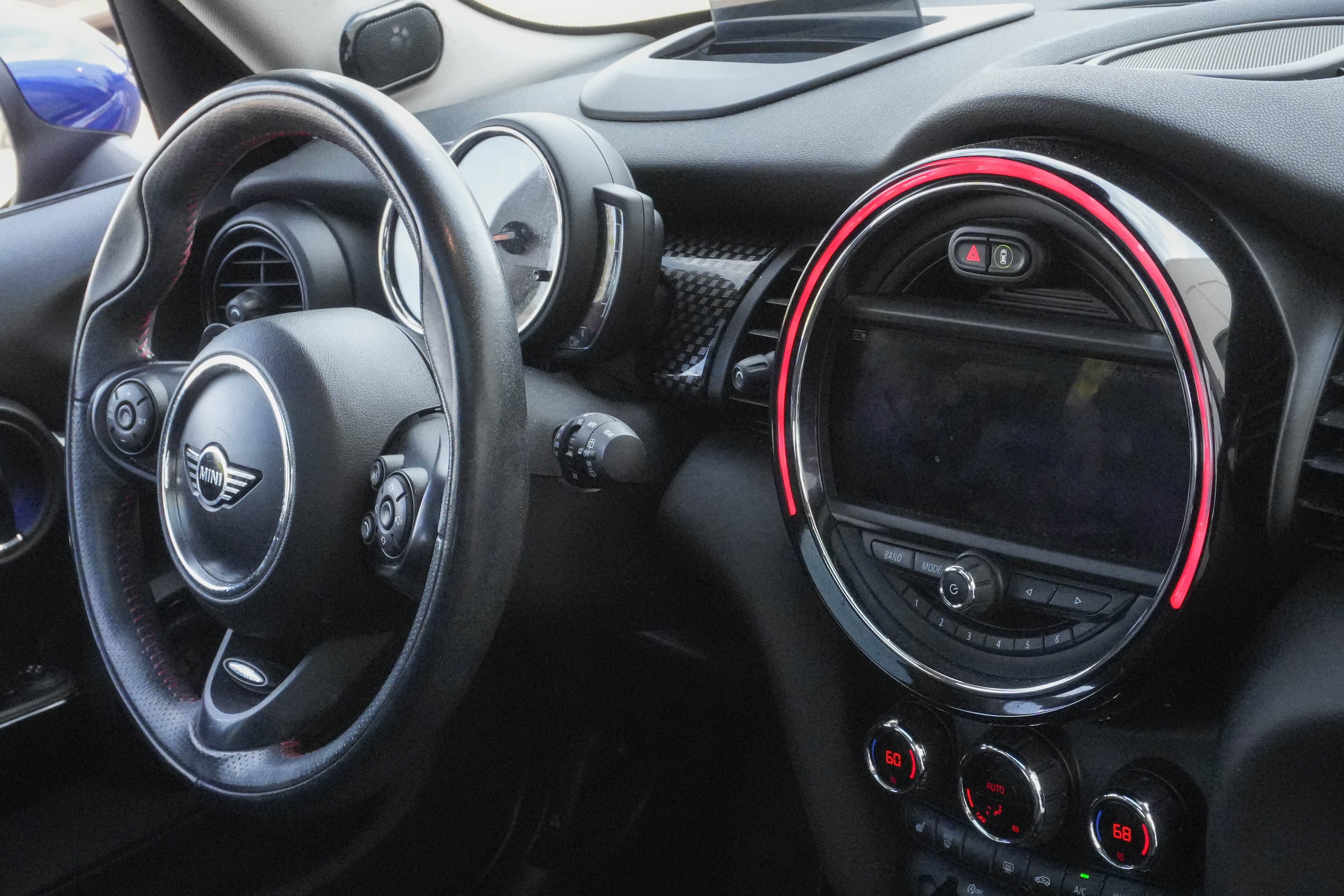 Used 2019 MINI Cooper S image 11