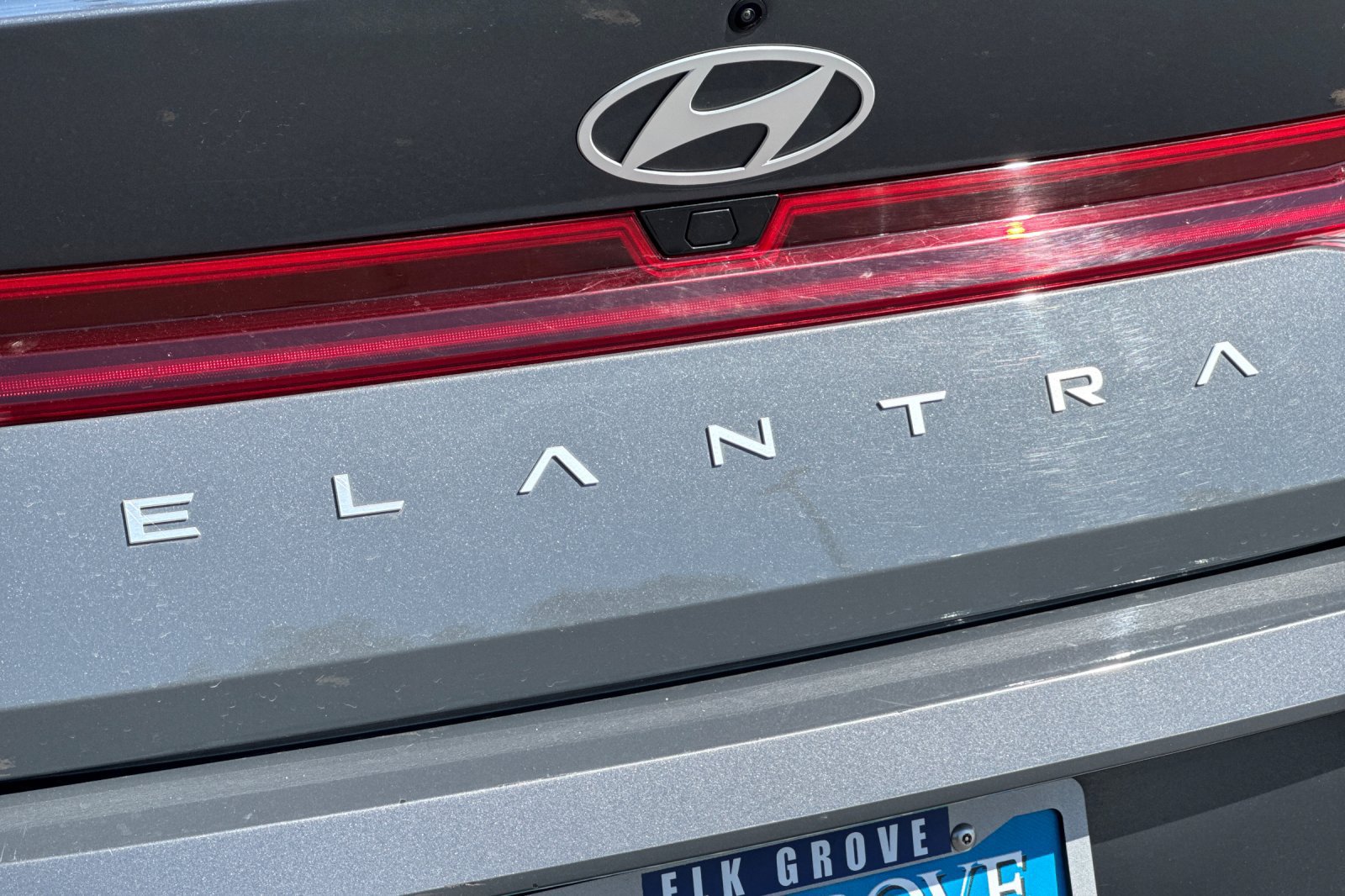 Used 2025 Hyundai Elantra Limited FWD image 31